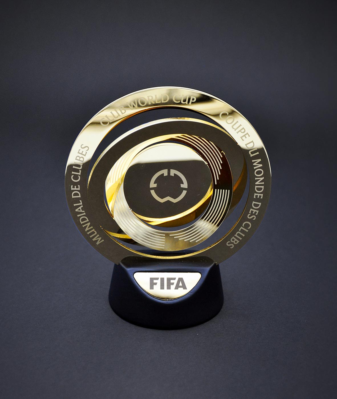 Replica del trofeo FIFA Club World Cup 2025 e packaging di lusso, design e creazione Chiaroforte